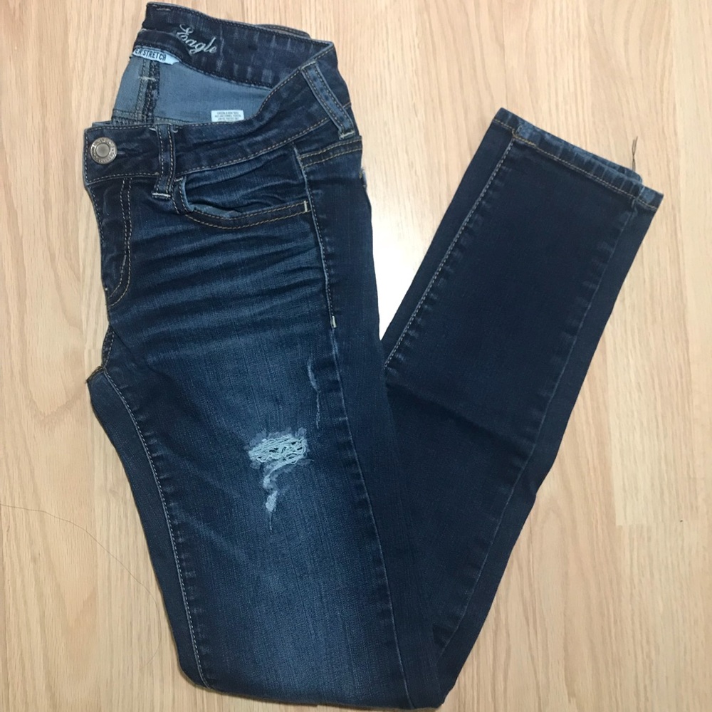 American eagle distressed jeans